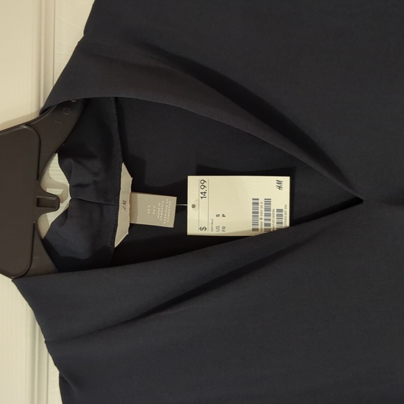 H&M Ladies Short Sleeve Top - Picture 5 of 10